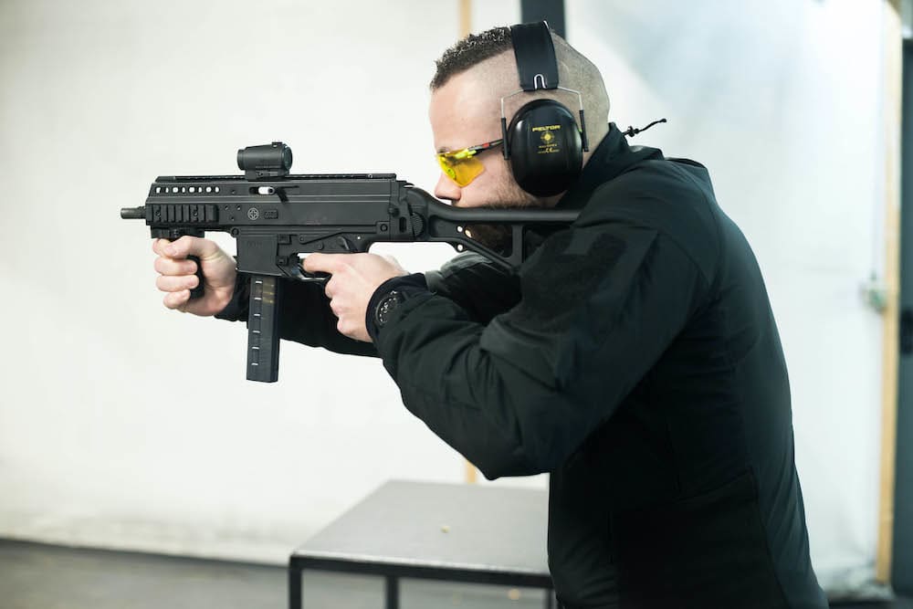 Allgemeine Aufnahmen betreuten Schießens der PAA Shooting Academy – keine Behauptung, dass jedes Motiv am Wolfsburger Termin entstanden ist. (11)